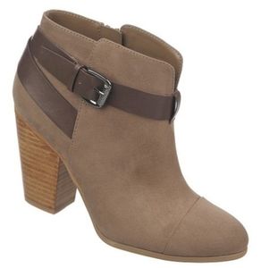 NIB Women's Carlos Santana Chateau Gray Harvest Boots Size 9